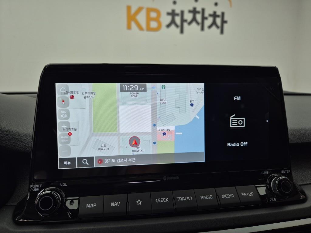 KIA Seltos 2022 Blanco - Importación desde Corea - HF Imports Iquique - Foto 13