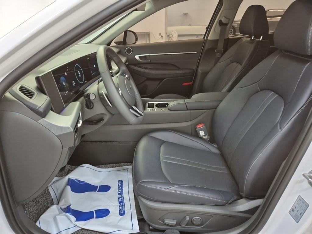 HYUNDAI Sonata - Vista 11