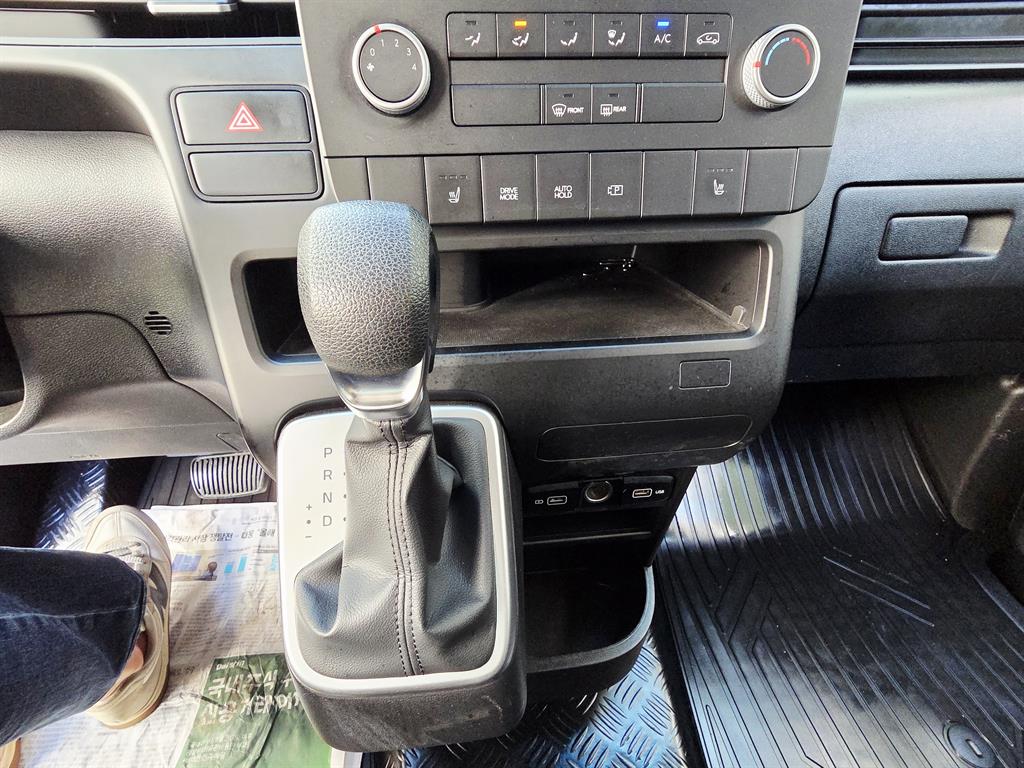 HYUNDAI Staria - Vista 6