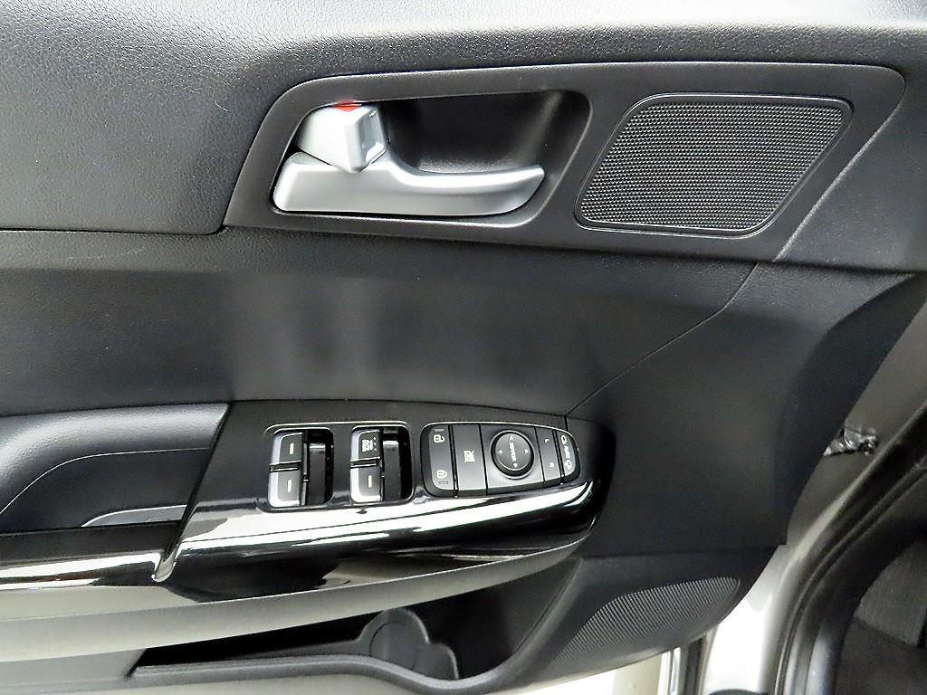 KIA Sportage - Vista 11