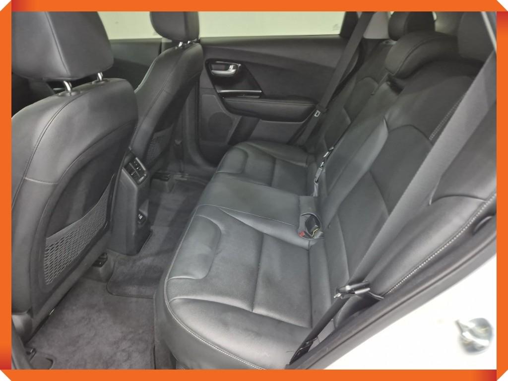 KIA Niro - Vista 10