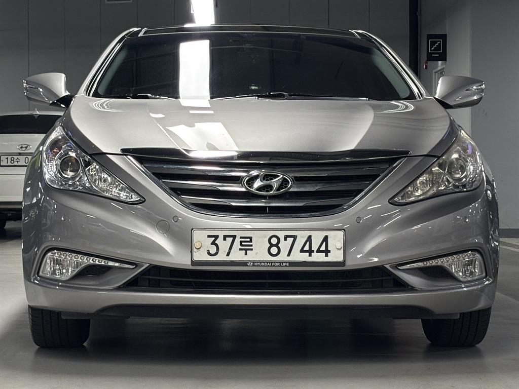HYUNDAI Sonata - Vista 2