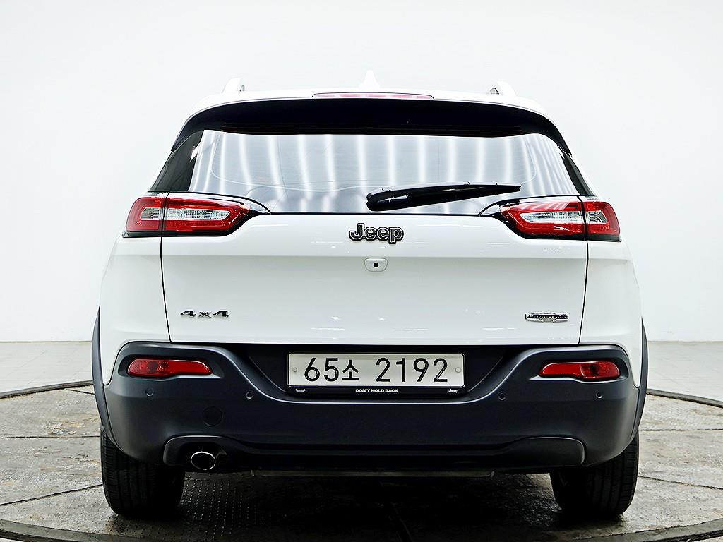 Jeep Cherokee - Vista 5