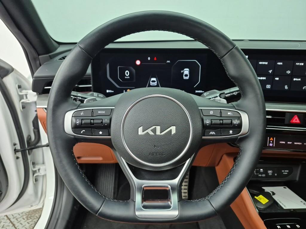 KIA K5 - Vista 9