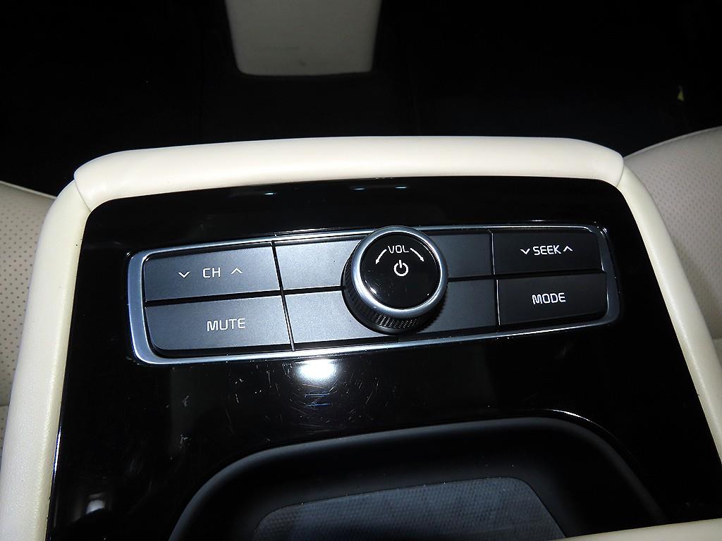 KIA K7 2016 Negro - Importación desde Corea - HF Imports Iquique - Foto 14