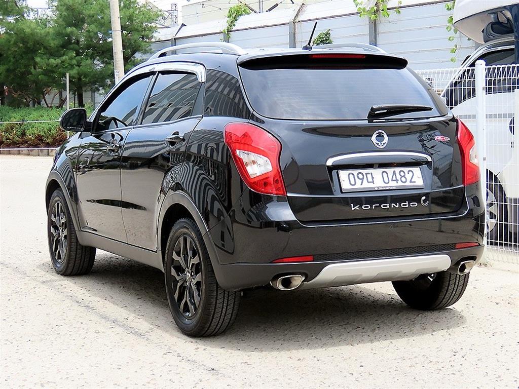 Ssangyong Korando - Vista 3
