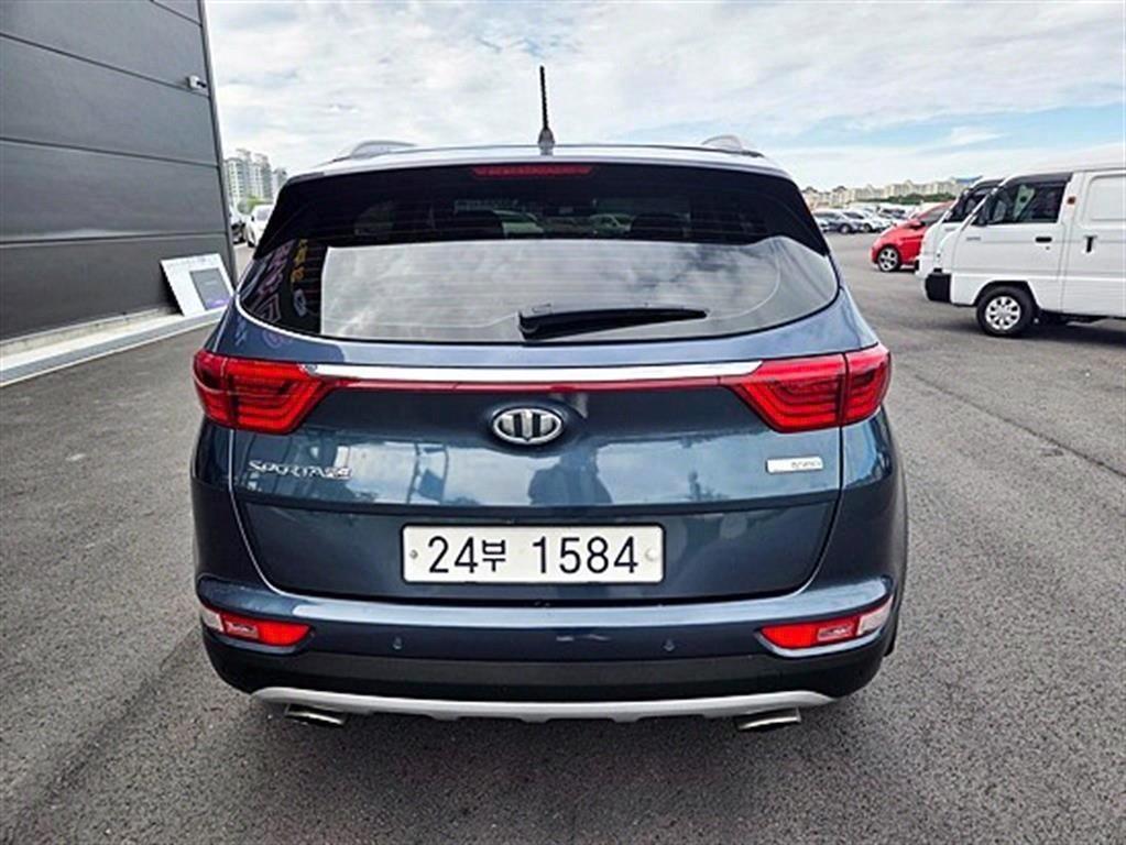 KIA Sportage - Vista 4
