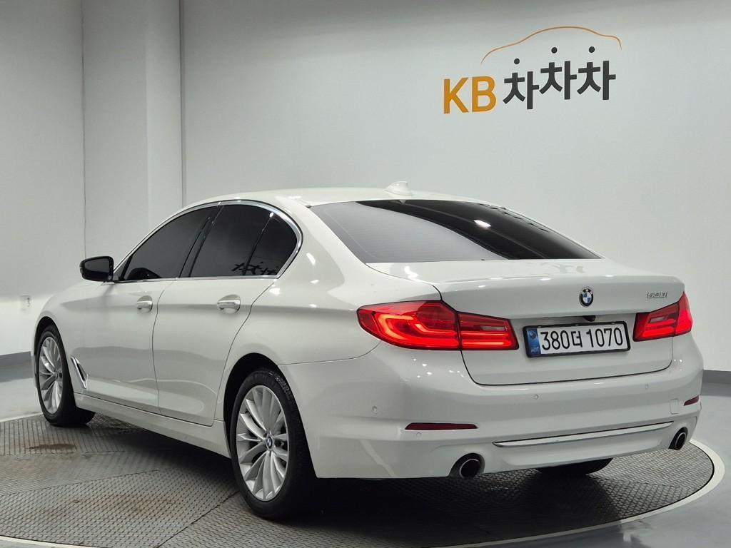 BMW 5 Series - Vista 2