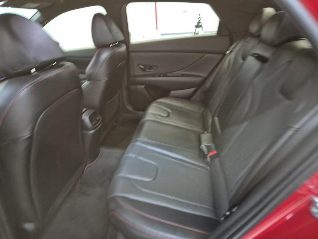 HYUNDAI Avante - Vista 12