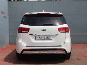 KIA Carnival - Vista 8