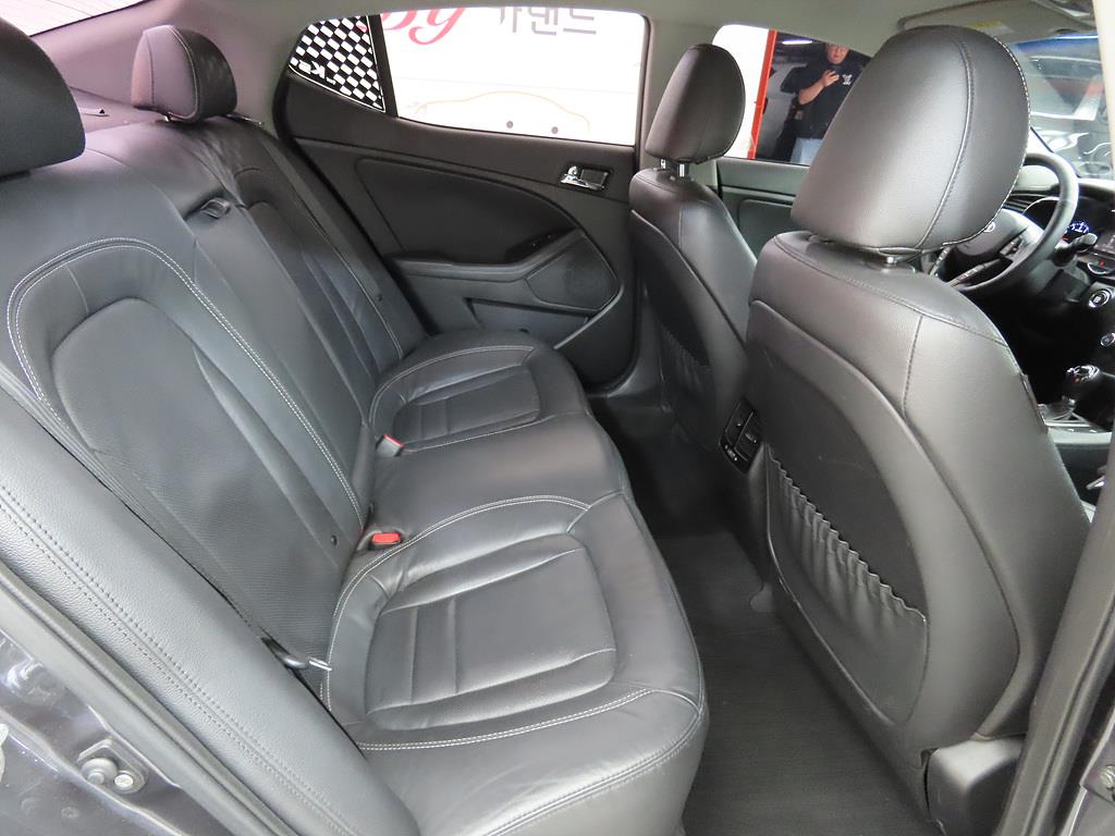 KIA K5 - Vista 6