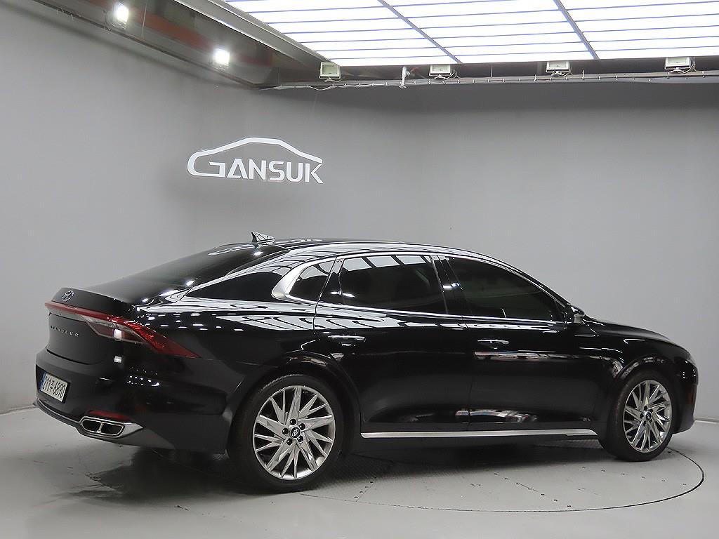 HYUNDAI Grandeur - Vista 7