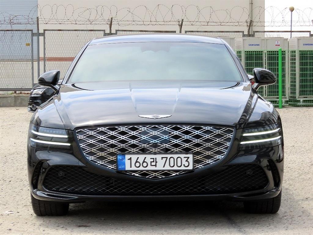 Genesis G80 2025 Negro - Importación desde Corea - HF Imports Iquique - Foto 1