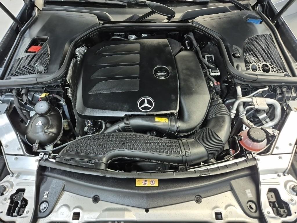 Mercedes Benz E class - Vista 5