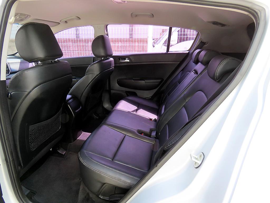 KIA Sportage - Vista 6
