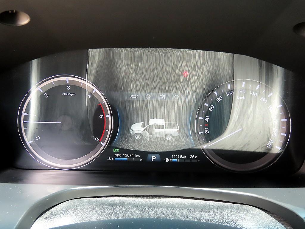 Ssangyong Rexton - Vista 9