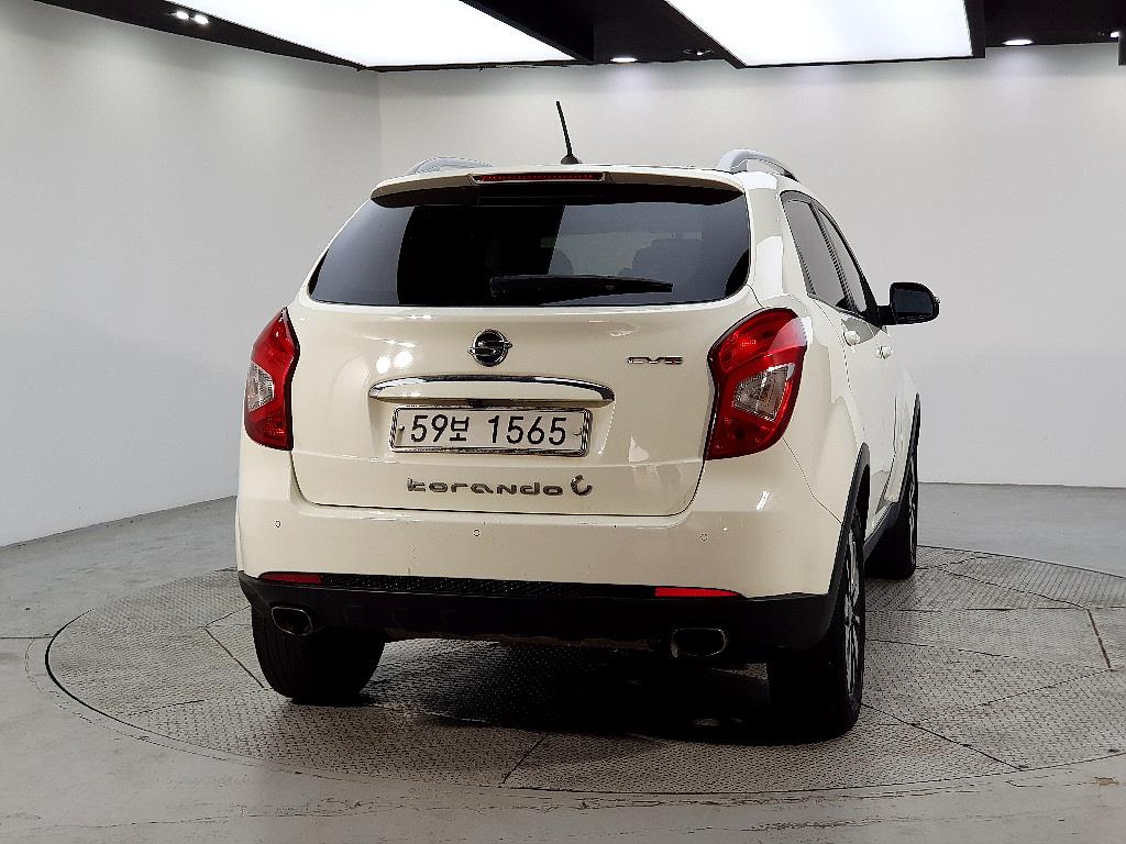 Ssangyong Korando - Vista 3