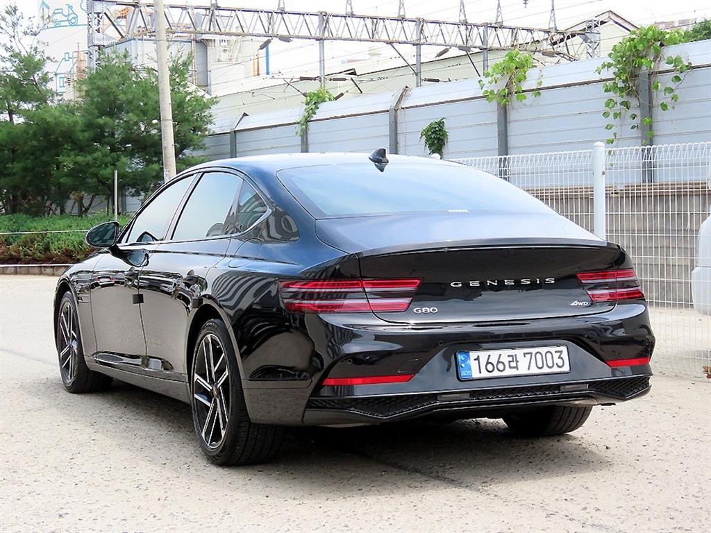 Genesis G80 - Vista 3