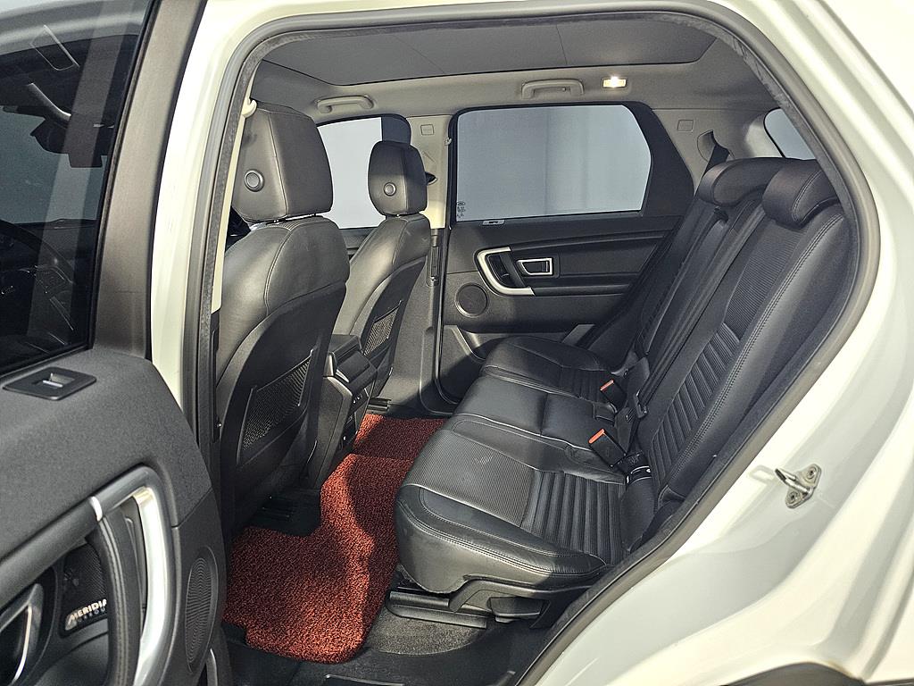 Land Rover Discovery Sports - Vista 9