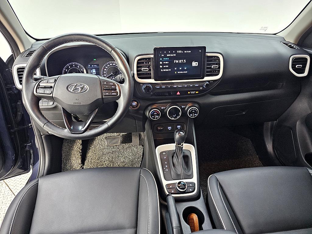 HYUNDAI Venue - Vista 4