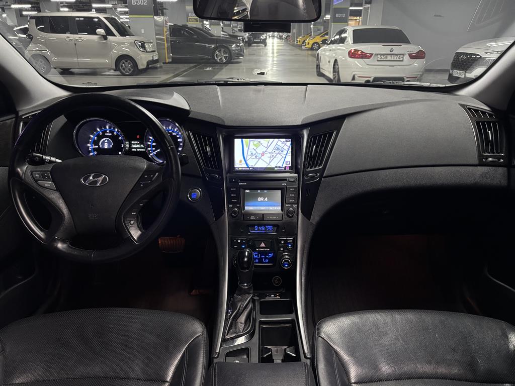 HYUNDAI Sonata - Vista 8