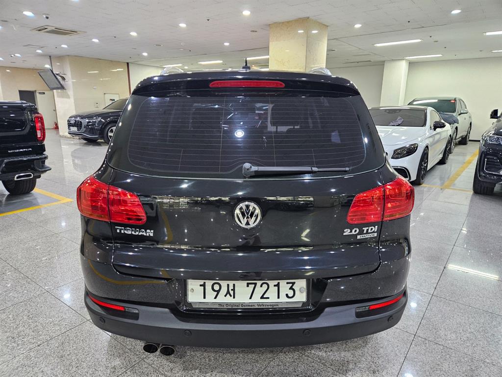 Volkswagen Tiguan - Vista 4