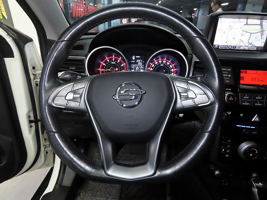 Ssangyong Tivoli - Vista 8