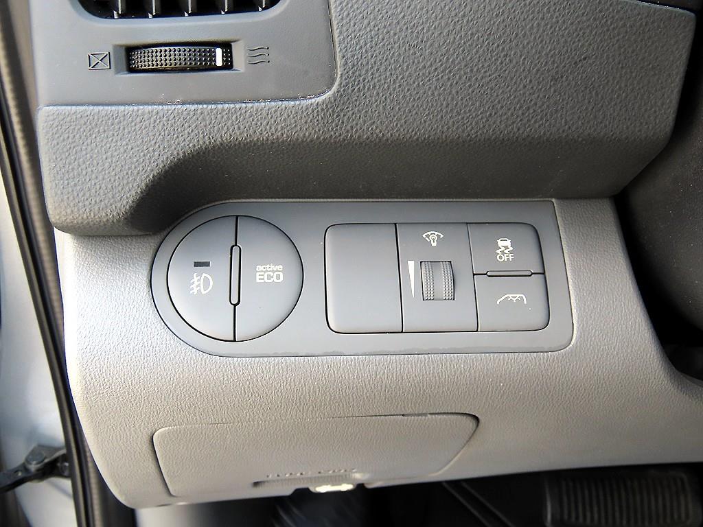 HYUNDAI Starex - Vista 12