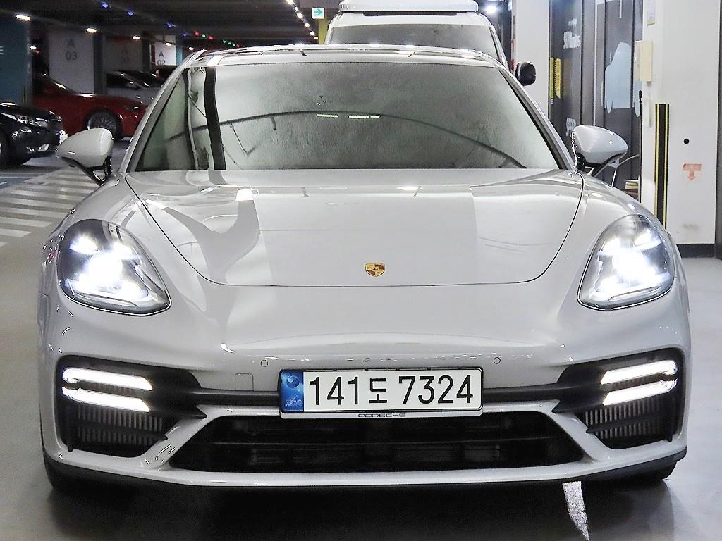 Porsche Panamera - Vista 2