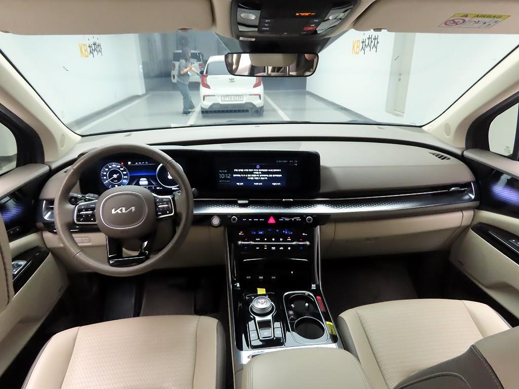 KIA Carnival - Vista 6