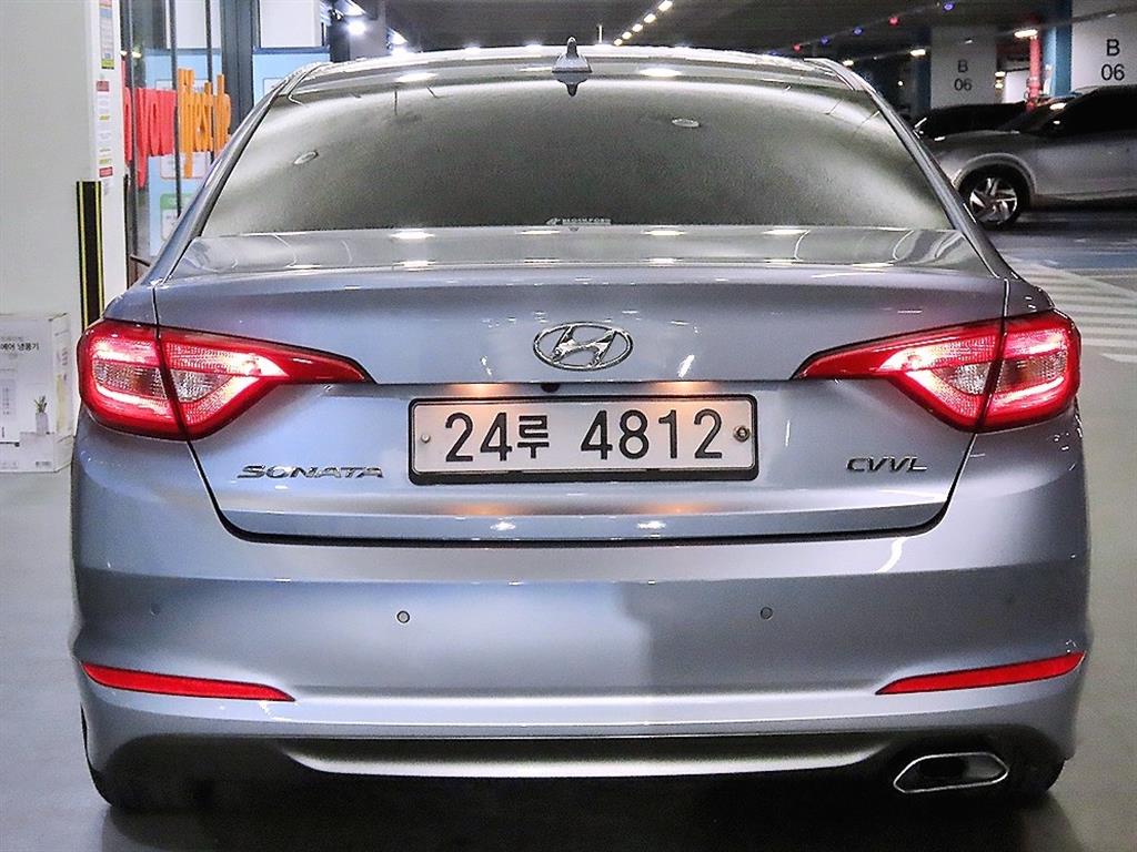 HYUNDAI Sonata - Vista 5