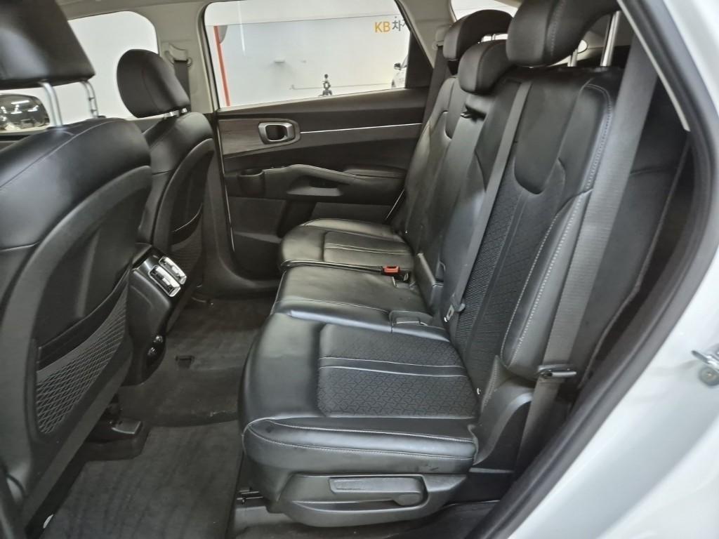 KIA Sorento - Vista 12