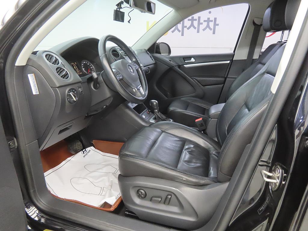 Volkswagen Tiguan - Vista 5