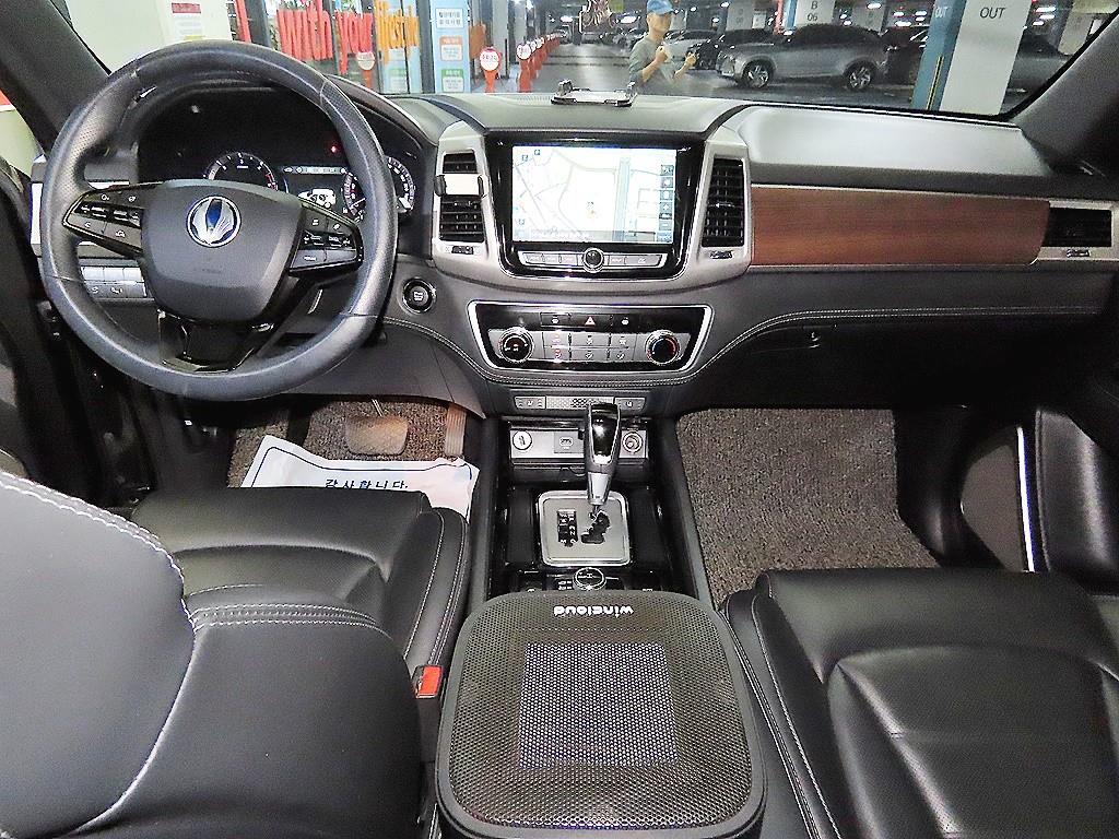 Ssangyong Rexton - Vista 10