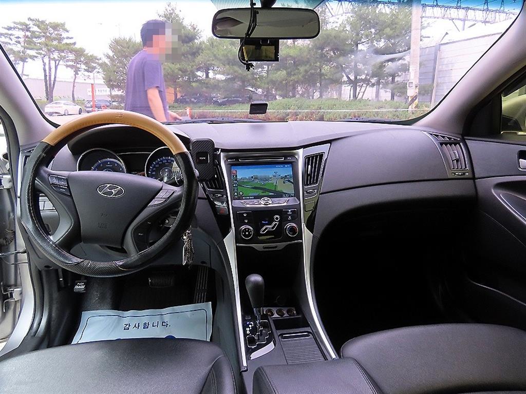 HYUNDAI Sonata - Vista 7