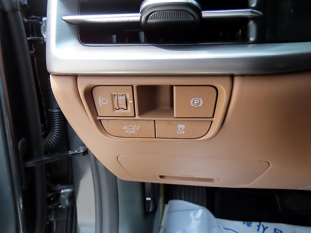 HYUNDAI Grandeur - Vista 11