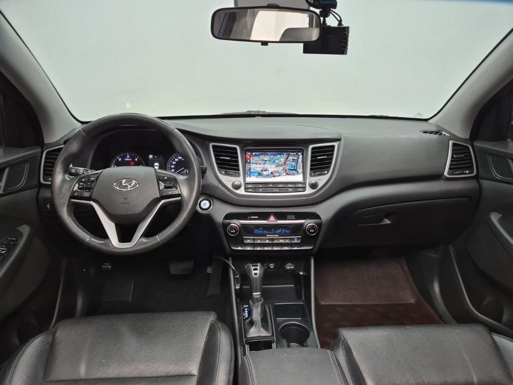 HYUNDAI Tucson - Vista 7