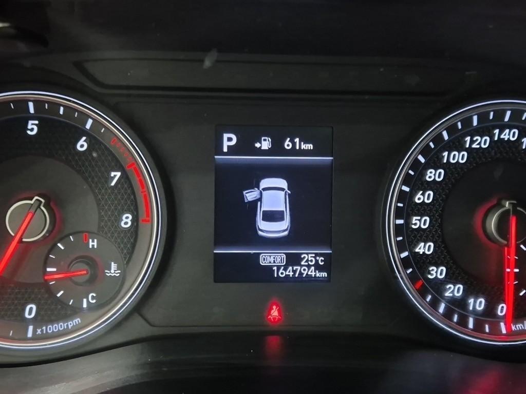 Genesis G70 - Vista 5
