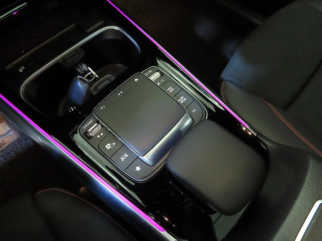 Mercedes Benz GLA Class 2023 Blanco - Importación desde Corea - HF Imports Iquique - Foto 13