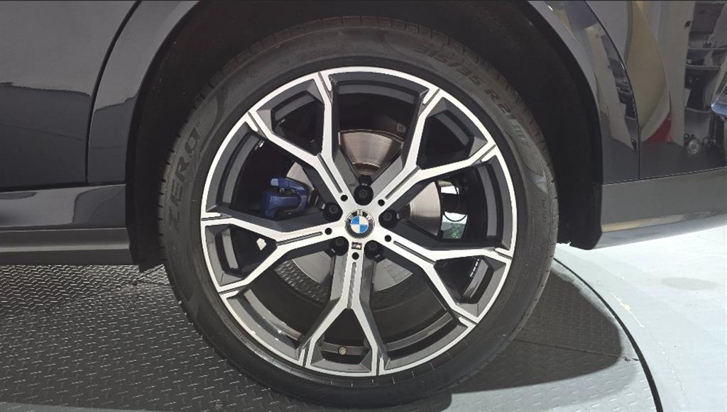 BMW X6 - Vista 6