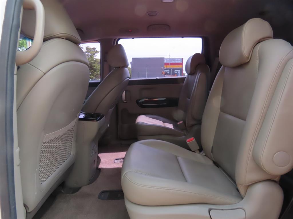 KIA Carnival 2017 Blanco - Importación desde Corea - HF Imports Iquique - Foto 7
