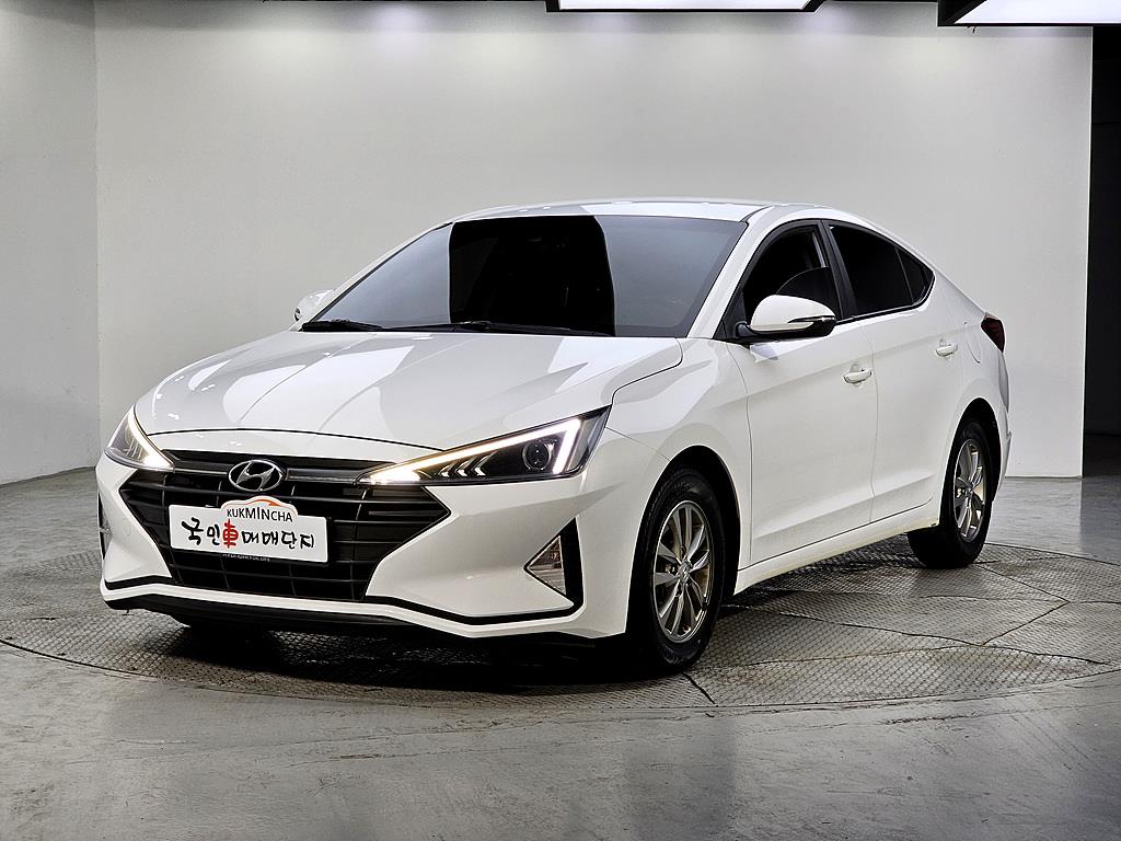 HYUNDAI Avante 2019 Blanco - Importación desde Corea - HF Imports Iquique - Foto 1