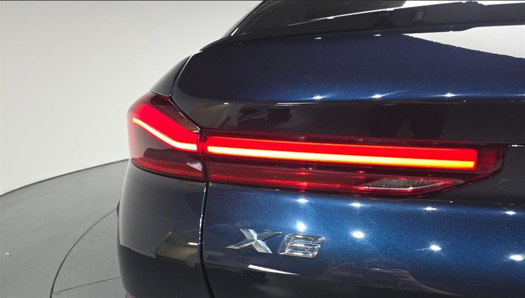 BMW X6 - Vista 8