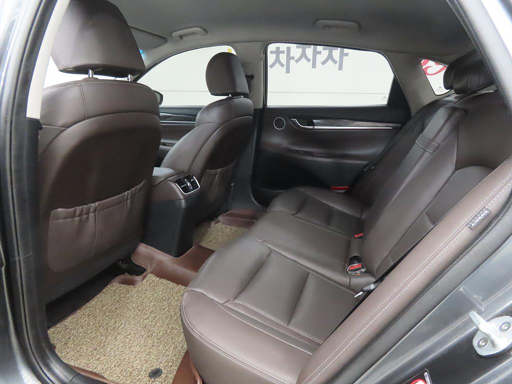 HYUNDAI Grandeur - Vista 6