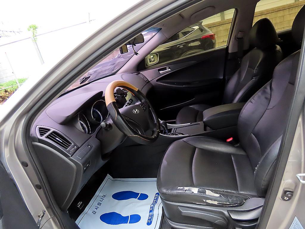 HYUNDAI Sonata - Vista 5