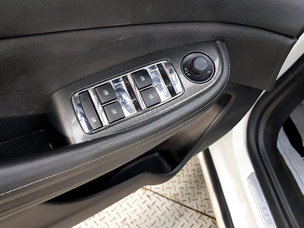 Chevrolet Malibu - Vista 11