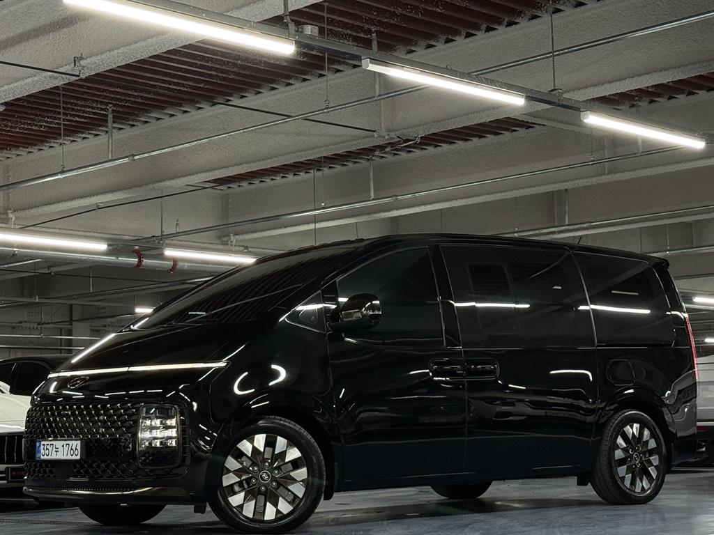HYUNDAI Staria 2022 Negro - Importación desde Corea - HF Imports Iquique - Foto 1