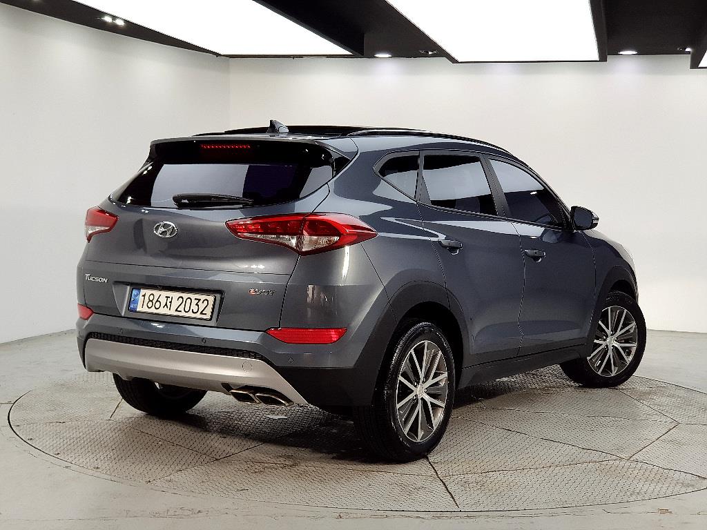HYUNDAI Tucson - Vista 4