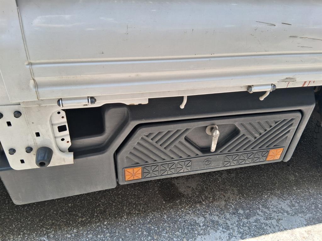 Small Truck Top_Powergate 2019 Blanco - Importación desde Corea - HF Imports Iquique - Foto 13
