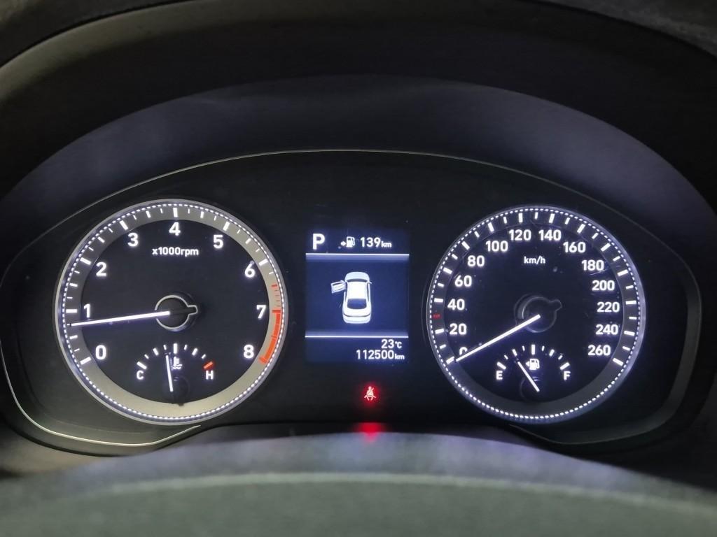 HYUNDAI Grandeur - Vista 6